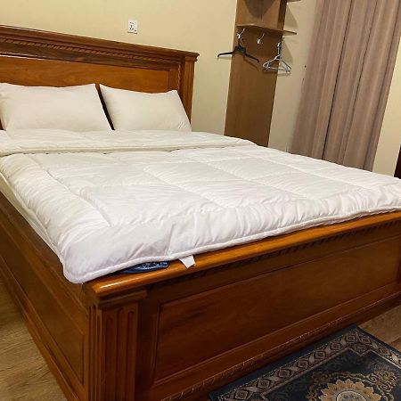 Blue Sky Guest House بنوم بنه المظهر الخارجي الصورة