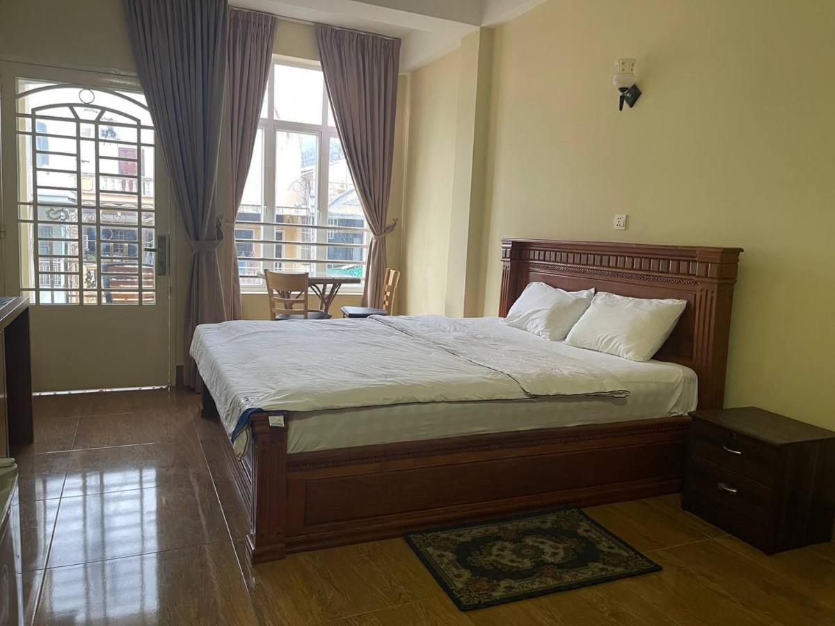 Blue Sky Guest House بنوم بنه المظهر الخارجي الصورة