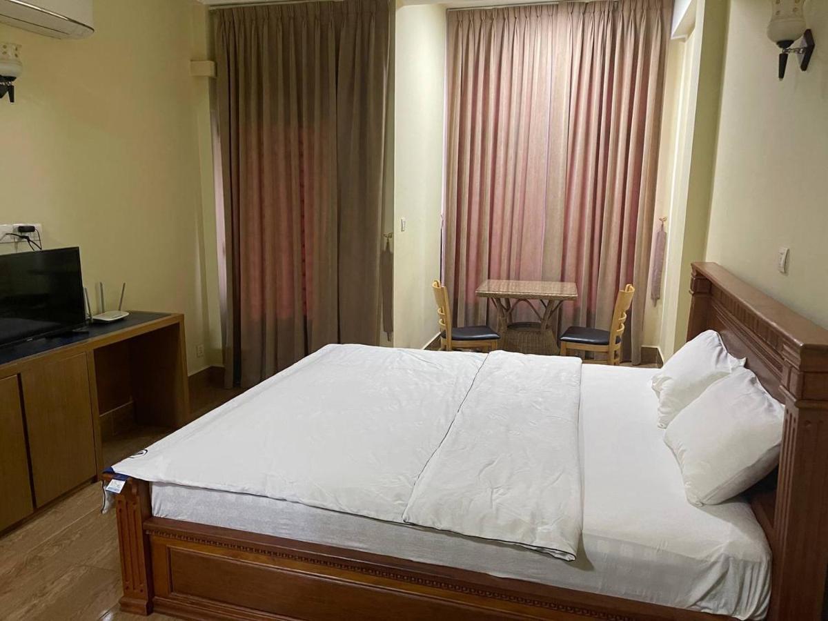 Blue Sky Guest House بنوم بنه المظهر الخارجي الصورة