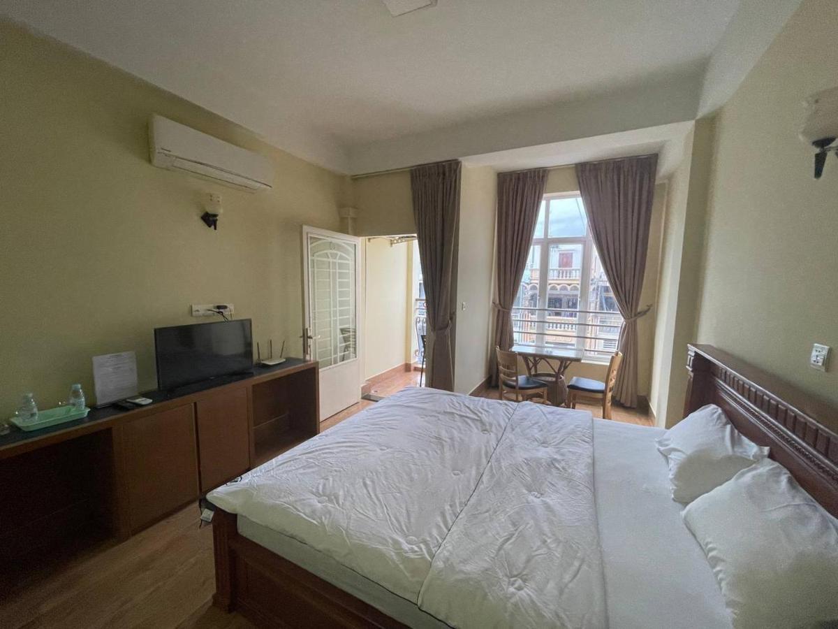 Blue Sky Guest House بنوم بنه المظهر الخارجي الصورة